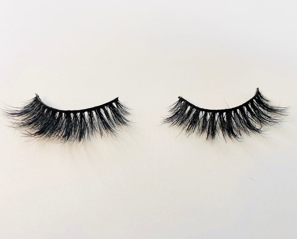 "Breathtaking" - Blink Me Pretty